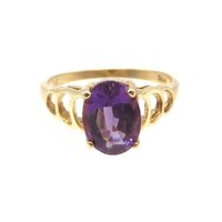 10K Gold Oval Natural Amethyst Ring, 0.75ctw, Size 6
