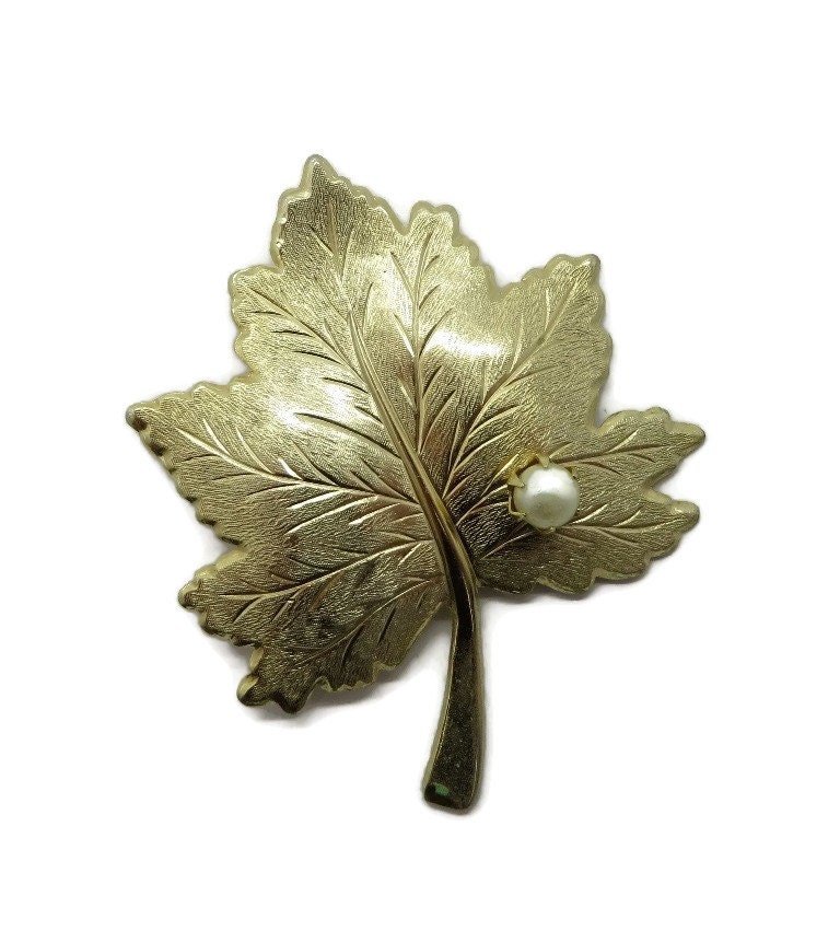 Sarah Coventry Matte Gold Tone Leaf Brooch