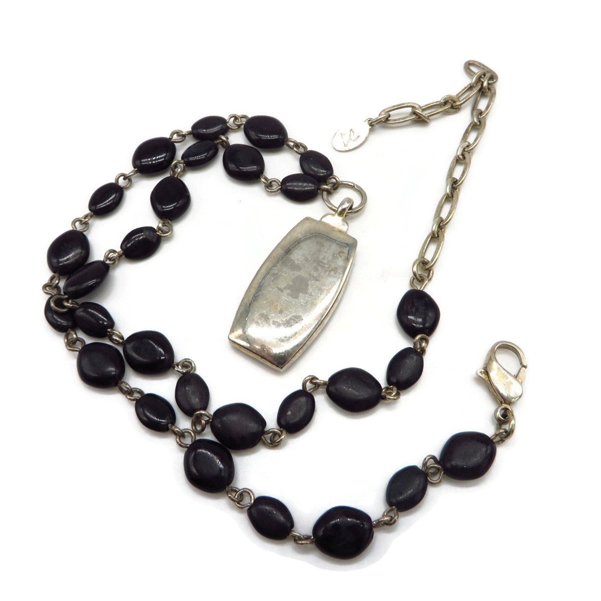 Liz Claiborne Black Bead Pendant Necklace