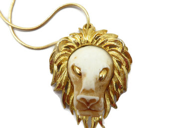 Vintage RAZZA Lion Head Pendant Necklace 1970s Jewelry