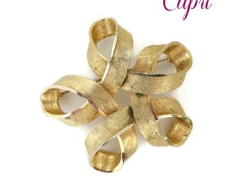 CAPRI Gold Tone Ribbon Brooch