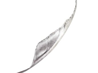 Giovanni Long Leaf Silver Tone Pin