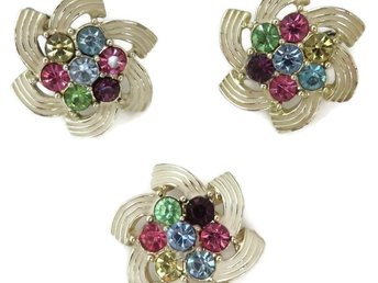 Sarah Coventry Color Spray Jewelry, Vintage Gold Tone Rhinestone Brooch, Earrings Set