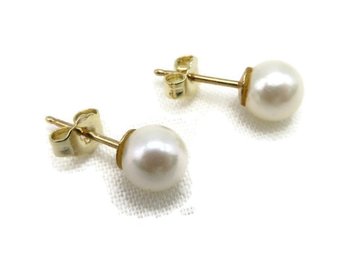 Vintage Earrings, Cultured Pearl 14K Gold Pierced Studs 